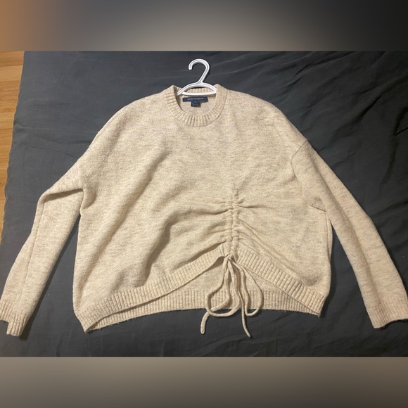 Stylish Sweater for Everyday - Picture 3 of 3